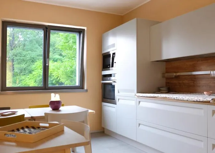 住宿加早餐酒店 In Collina